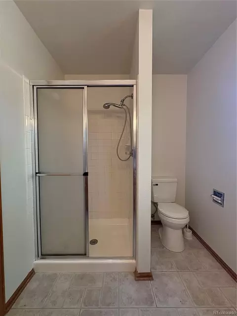 Bath - 17900 E Brown Pl, Aurora, CO 80013 photo 3 of 3