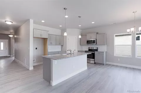 604 Ryan Ave, Fort Lupton, CO 80621 photo 3