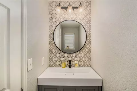 9002 E 24th Pl #101, Denver, CO 80238 photo 8