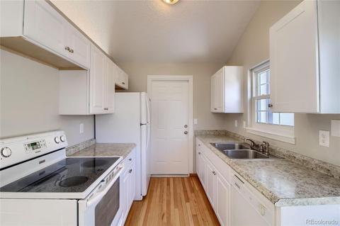 17529 E Temple Dr, Aurora, CO 80015 photo 10
