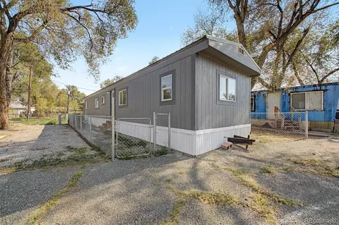 2626 Lake Ave, Pueblo, CO 81004