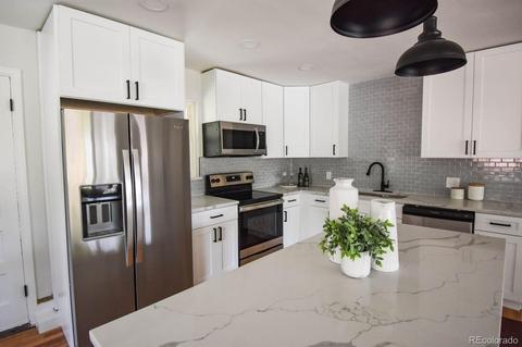 5660 E Flora Pl, Denver, CO 80222 photo 4