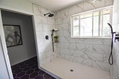 5660 E Flora Pl, Denver, CO 80222 photo 9