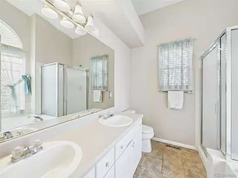 Bath - 7093 Leopard Dr, Lone Tree, CO 80124 photo 2 of 5