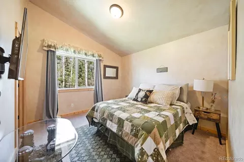 Bedroom - 1380 Spruce Rd, Cimarron, CO 81220 photo 5 of 6