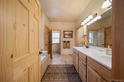 Bath - 1380 Spruce Rd, Cimarron, CO 81220 photo 3 of 6