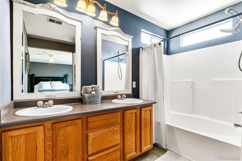 20106 E Belleview Ln, Centennial, CO 80015 photo 23