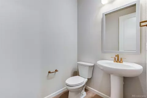 Bath - 20573 E 57th Ave, Aurora, CO 80019 photo 1 of 5
