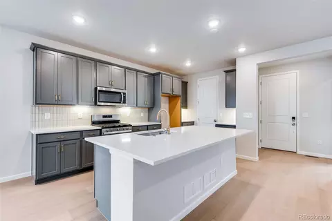 Kitchen - 20573 E 57th Ave, Aurora, CO 80019 photo 3 of 6