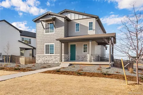 Exterior - 20573 E 57th Ave, Aurora, CO 80019 photo 3 of 10