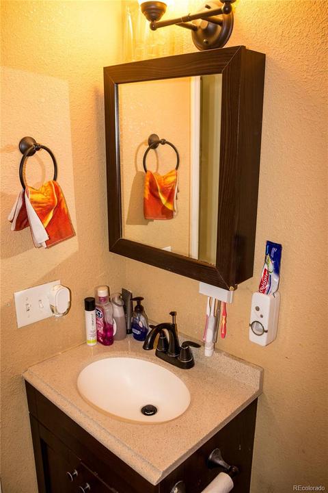 15715 E 13th Pl, Aurora, CO 80011 photo 17