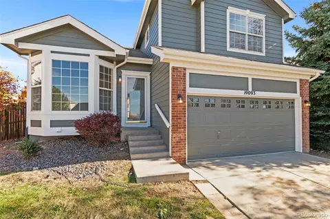 19093 E Crestridge Cir, Aurora, CO 80015 photo 2