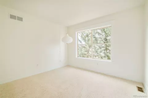8206 E 28th Dr, Denver, CO 80238 photo 33