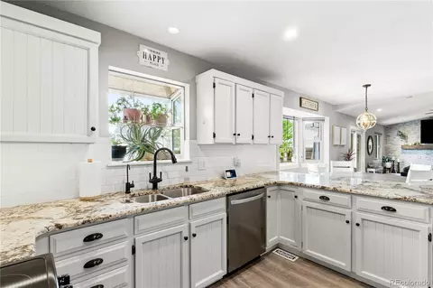 Kitchen - 18189 E Progress Ave, Centennial, CO 80015 photo 1 of 2