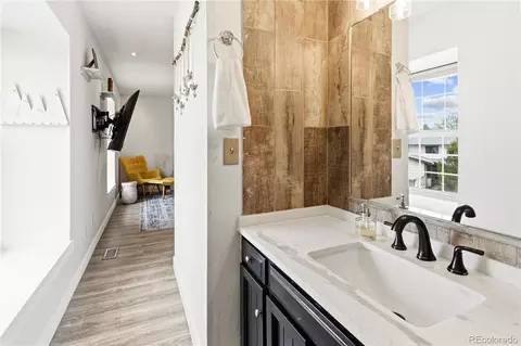 Bath - 18189 E Progress Ave, Centennial, CO 80015 photo 1 of 5