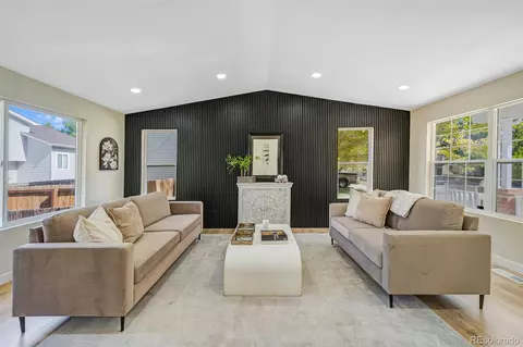 19537 E 18th Ave, Aurora, CO 80011