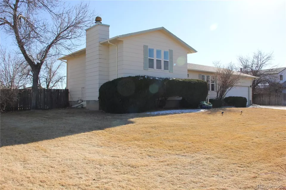  27220 Preston Rd, Pueblo, CO 81006 photo 2