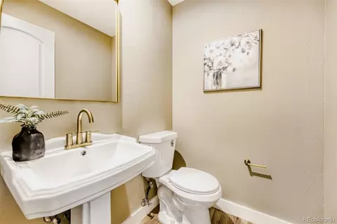 Bath - 16762 E Prentice Cir, Centennial, CO 80015 photo 1 of 5