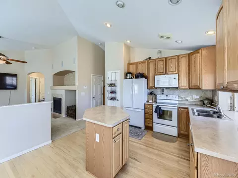 24704 E Chenango Dr, Aurora, CO 80016 photo 11