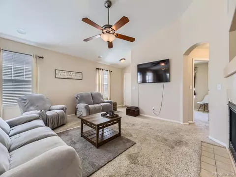 24704 E Chenango Dr, Aurora, CO 80016 photo 4