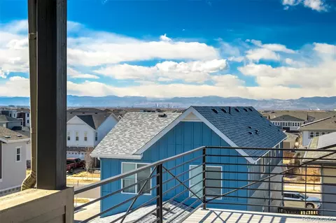 21420 E 61st Dr, Aurora, CO 80019