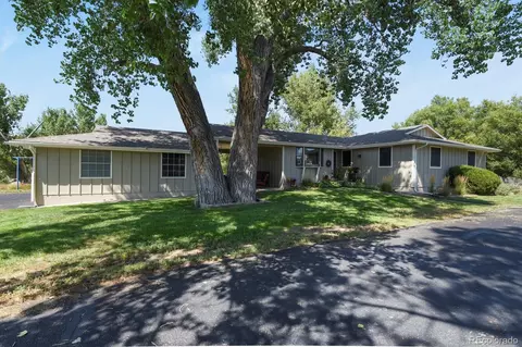 6415 S Piney Creek Cir, Centennial, CO 80016