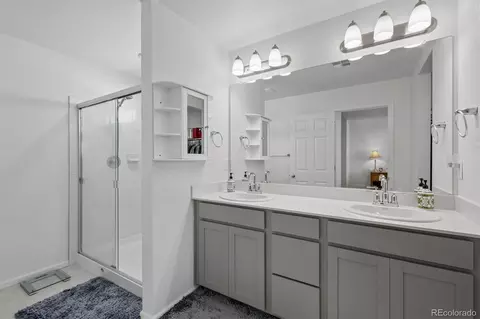 Bath - 21052 E 60th Ave, Aurora, CO 80019 photo 2 of 2
