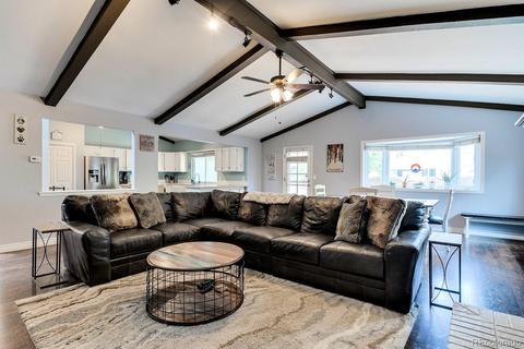 17875 E Berry Dr, Centennial, CO 80015 photo 9