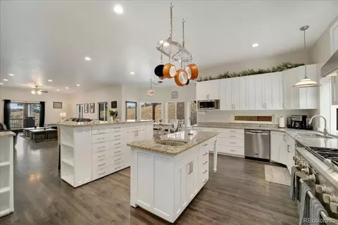 Kitchen - 494 Thunder Rd, Evergreen, CO 80439 photo 5 of 8