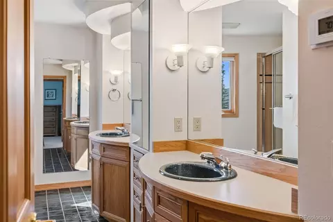 Bath - 1165 Emerald Rd, Silverthorne, CO 80498 photo 5 of 5