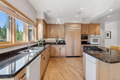 Kitchen - 1165 Emerald Rd, Silverthorne, CO 80498 photo 4 of 5