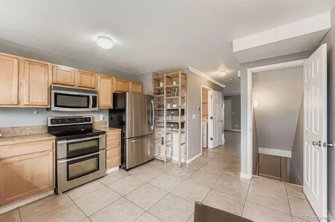 15747 E 13th Pl, Aurora, CO 80011 photo 3
