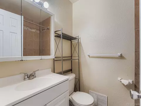 15747 E 13th Pl, Aurora, CO 80011 photo 22