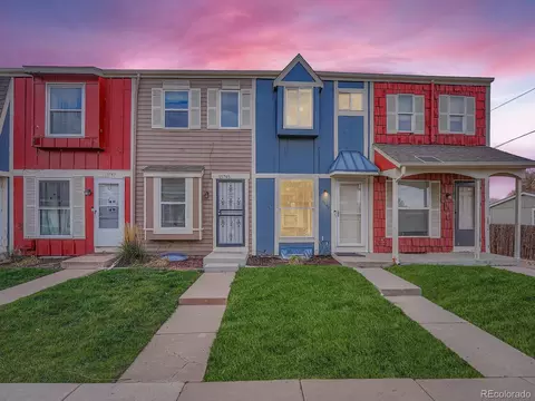 15747 E 13th Pl, Aurora, CO 80011 photo 2