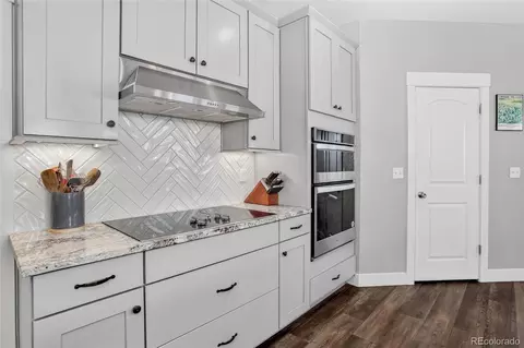 Kitchen - 27531 E 7th Dr, Aurora, CO 80018 photo 3 of 4