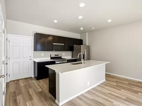 Kitchen - 21244 E 65th Dr, Aurora, CO 80019 photo 3 of 6