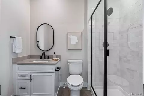 Bath - 6209 Juniper Dr, Thornton, CO 80602 photo 5 of 8