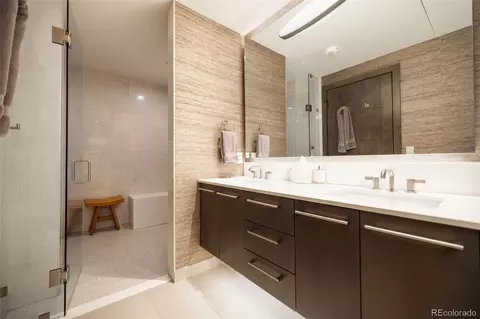 Bath - 430 S Frontage Rd E #RU-205, Vail, CO 81657 photo 3 of 5