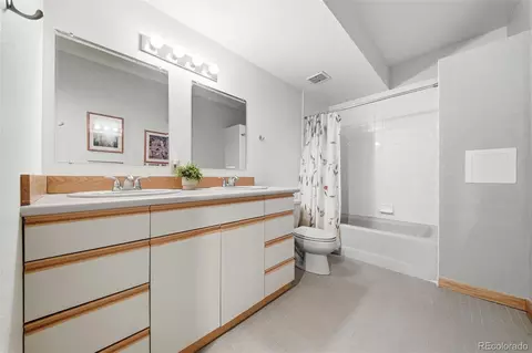 Bath - 6070 Crestbrook Dr, Morrison, CO 80465 photo 5 of 5