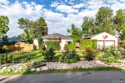1060 S Eaton St, Lakewood, CO 80226