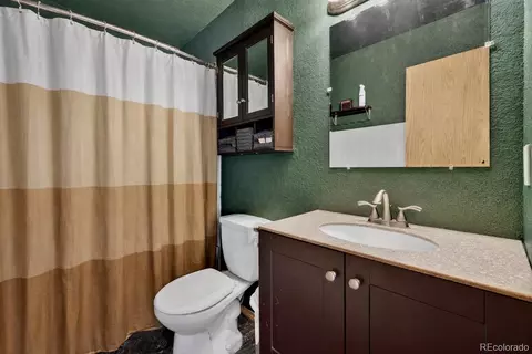 Bath - 14432 E 47th Ave, Denver, CO 80239 photo 1 of 1