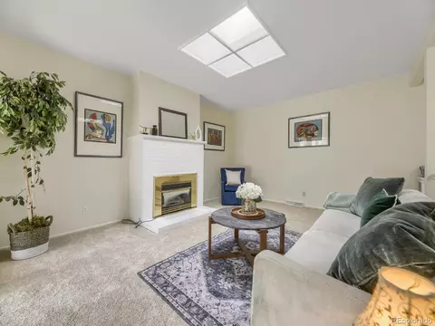 7220 W Maple Dr, Lakewood, CO 80226