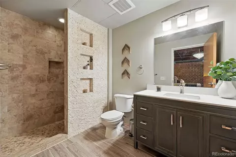 2955 Inca St #2D, Denver, CO 80202 photo 25