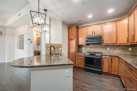 7865 Vallagio Ln #308, Englewood, CO 80112