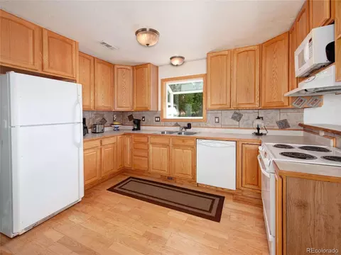 Kitchen - 36 Cartier Ct, Dillon, CO 80435 photo 1 of 2