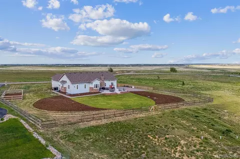 527 Antelope Dr E, Bennett, CO 80102 photo 44