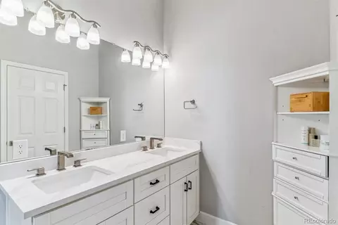 527 Antelope Dr E, Bennett, CO 80102 photo 31