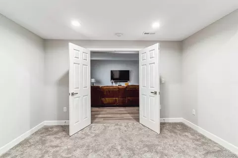 527 Antelope Dr E, Bennett, CO 80102 photo 21