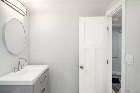 Bath - 5105 E Atlantic Pl, Denver, CO 80222 photo 5 of 5