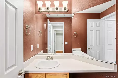 Bath - 22803 E Progress Ave, Aurora, CO 80015 photo 1 of 6